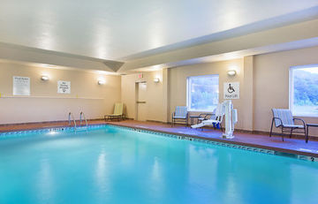 Hotel Express & - North By Ihg Elizabethtown